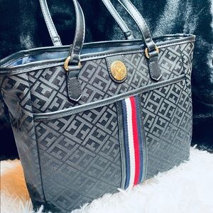 👛 Tommy Hilfiger Tote Shopper Purse